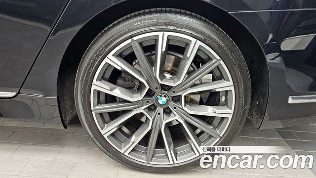 BMW 7 Series (G11) 730Ld xDrive M Sport 2021 — фото 5