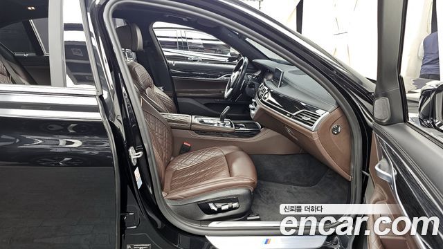 BMW 7 Series (G11) 730Ld xDrive M Sport 2021 — фото 11