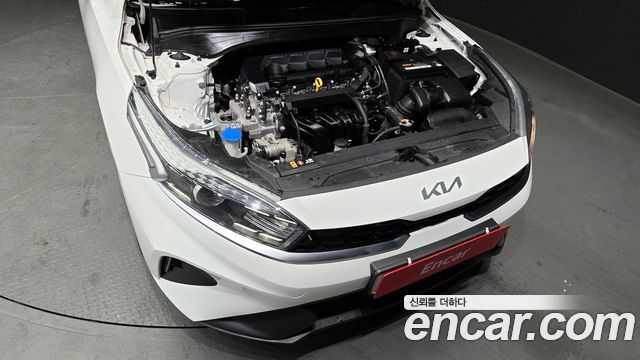 Kia K3 (II) 1.6 Prestige 2023 — фото 6