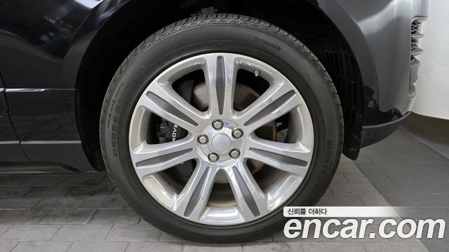 Land Rover Range Rover (IV) 5.0 SC SV AB LWB 2018 — фото 5