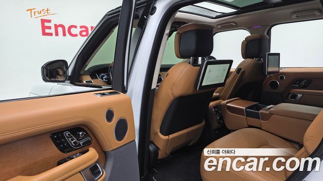 Land Rover Range Rover (IV) D350 AB Disel 2021 — фото 17