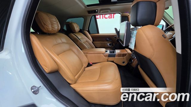 Land Rover Range Rover (IV) D350 AB Disel 2021 — фото 19