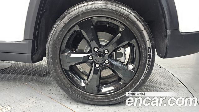 Jeep Grand Cherokee (WL) 4xe Limited 2023 — фото 5