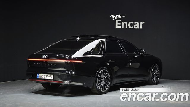 Hyundai Grandeur (GN7) 3,5 Gasoline 4WD Calligraphy 2023 — фото 2