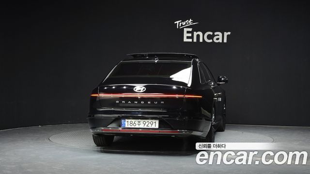 Hyundai Grandeur (GN7) 3,5 Gasoline 4WD Calligraphy 2023 — фото 4