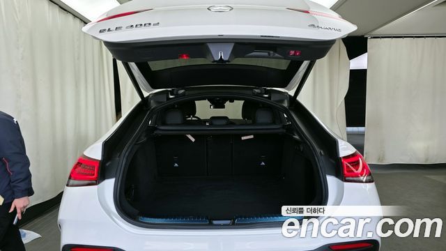 Mercedes-Benz GLE-Class (W167) GLE400d 4MATIC Coupe 2022 — фото 20