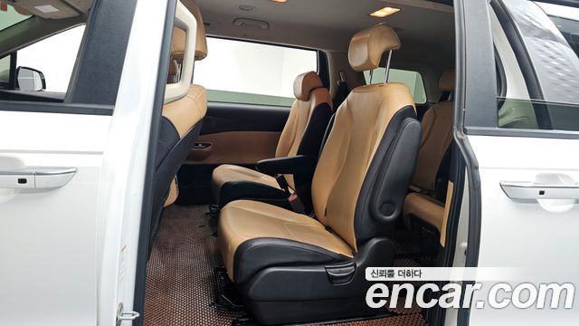 Kia Carnival (IV) Diesel 9-Seater Prestige 2021 — фото 11