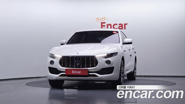 Maserati Levante 3.0 AWD Luxury 2017 — фото 3