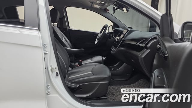 Chevrolet Spark Premier 2019 — фото 11