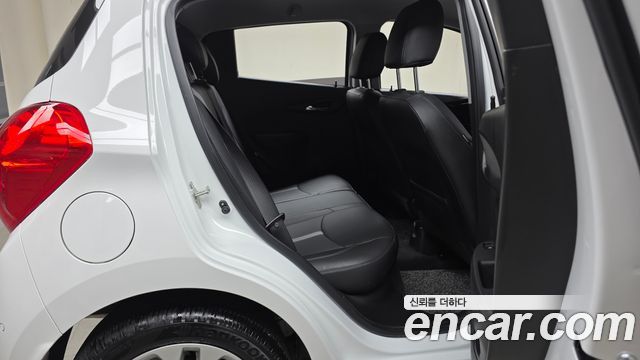 Chevrolet Spark Premier 2019 — фото 12