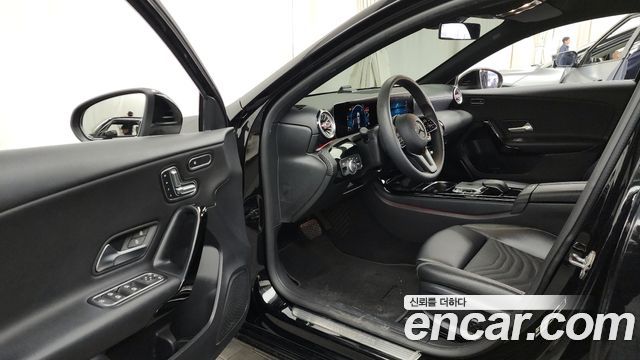 Mercedes-Benz A-Class (W177) A220 Hatchback 2019 — фото 10