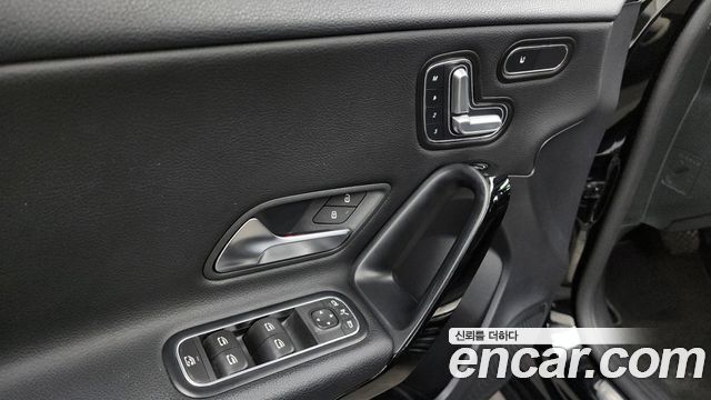 Mercedes-Benz A-Class (W177) A220 Hatchback 2019 — фото 19