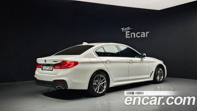 BMW 5 Series (G30) 520i M Sport 2020 — фото 2