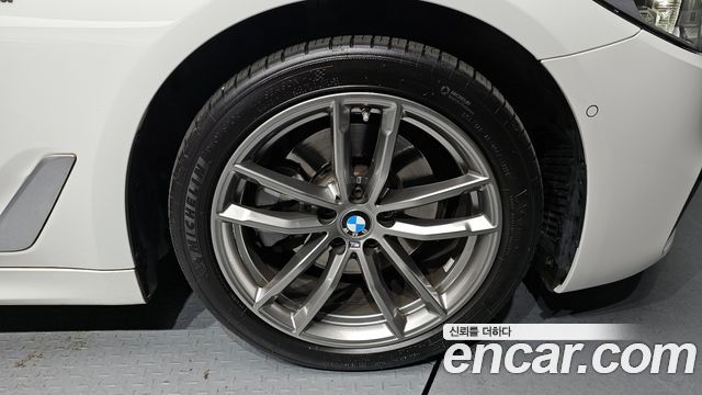 BMW 5 Series (G30) 520i M Sport 2020 — фото 5