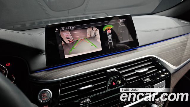 BMW 5 Series (G30) 520i M Sport 2020 — фото 16