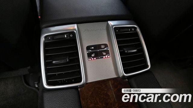 Porsche Panamera 3.6 AWD 970 2011 — фото 19
