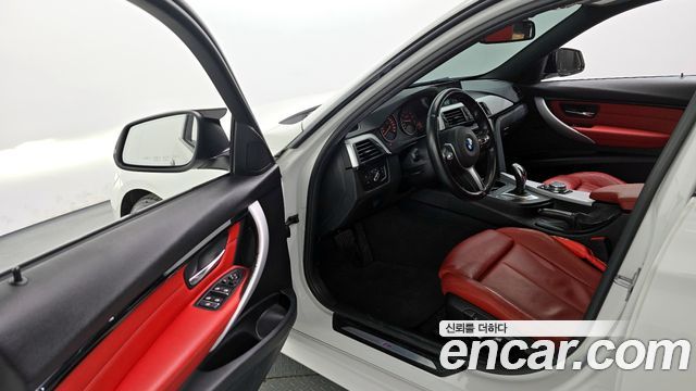 BMW 3 Series (F30) 328i M Sport 2016 — фото 10
