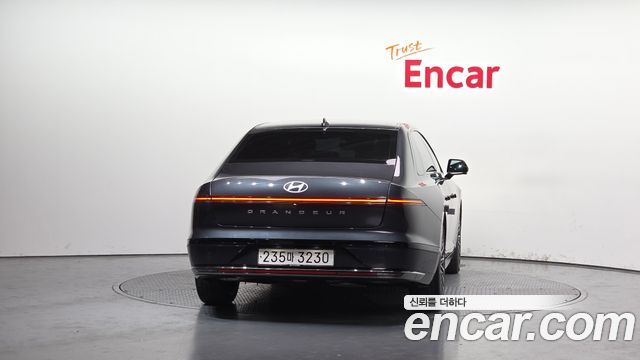 Hyundai Grandeur Hybrid (GN7) Calligraphy 2023 — фото 4