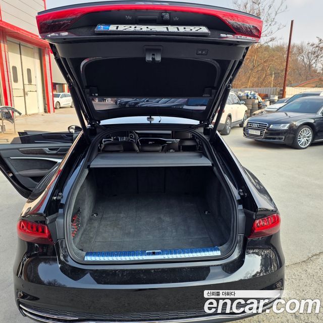 Audi A7 (4K) 55 TFSI Quattro Premium 2021 — фото 18
