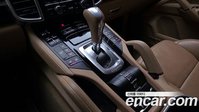 Porsche Cayenne 3.0 S E-Hybrid 958 2015 — фото 9