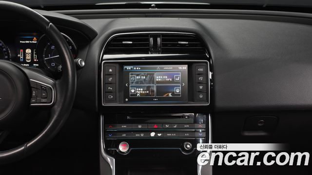 Jaguar XE 20d Prestige 2016 — фото 14