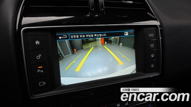 Jaguar XE 20d Prestige 2016 — фото 15