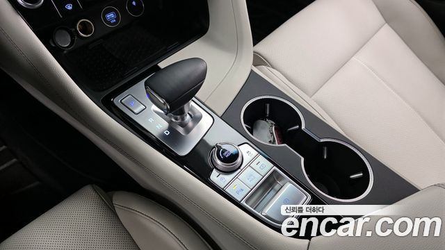 Genesis G70 Shooting Brake Gasoline 2.5T 2WD 2024 — фото 9