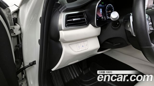 Genesis G70 Shooting Brake Gasoline 2.5T 2WD 2024 — фото 17
