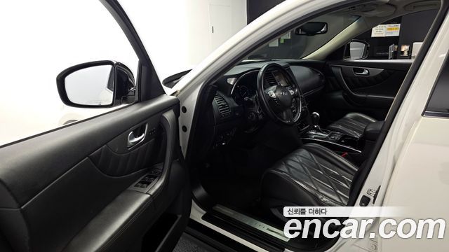 Infiniti QX70 3.0d AWD 2014 — фото 10