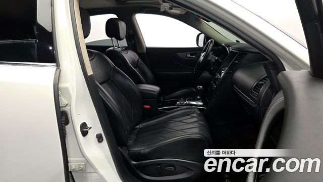 Infiniti QX70 3.0d AWD 2014 — фото 11