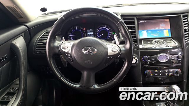 Infiniti QX70 3.0d AWD 2014 — фото 13