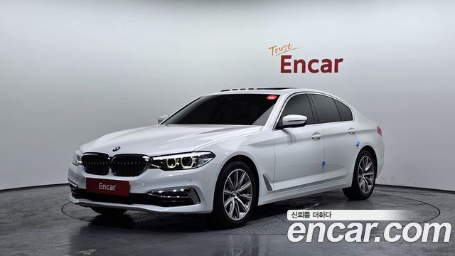 BMW 5 Series (G30) 520i Luxury