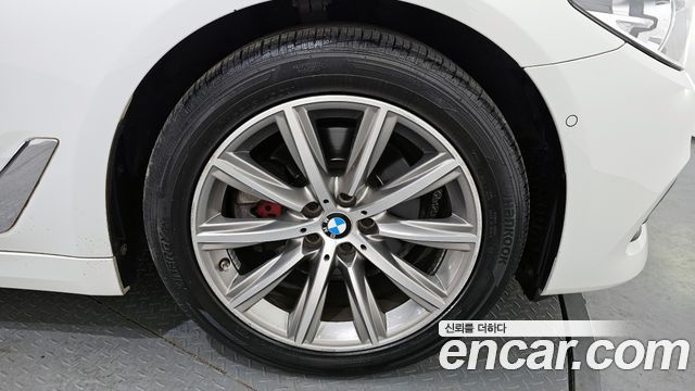 BMW 5 Series (G30) 520i Luxury 2019 — фото 5