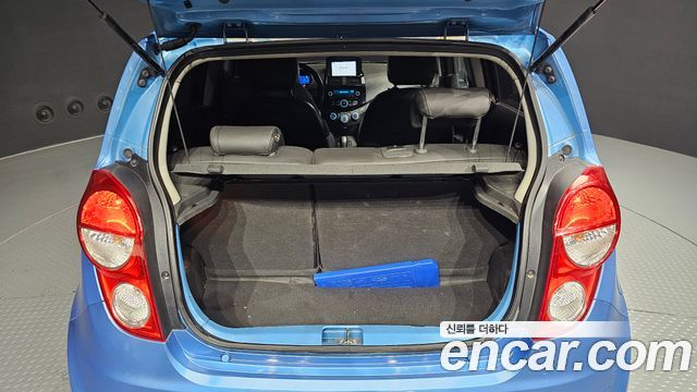 Chevrolet Spark Spark S LT 2014 — фото 24