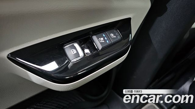 Kia Carnival (IV) Gasoline 9-Seater Signature 2021 — фото 19