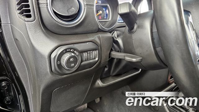 Jeep Wrangler (JL) 2.0 Overland Power Top 4Door 2022 — фото 22