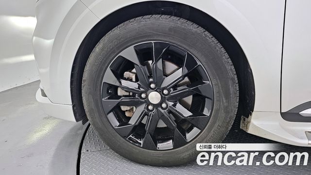 Kia Carnival (IV) Gasoline 9-Seater Hi-Limousine Signature 2021 — фото 5