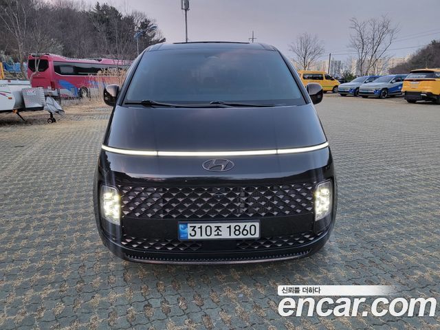 Hyundai Staria 4WD Lounge 9-Seater Inspiration 2022 — фото 2