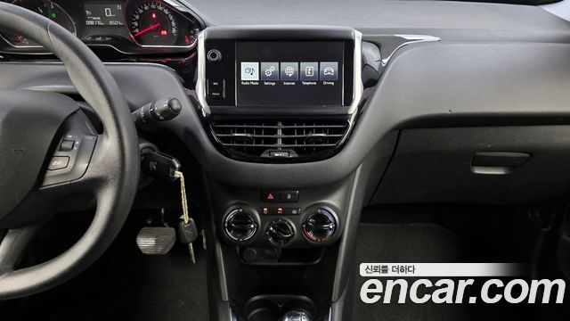 Peugeot 208 1.4 e-HDi ECO 5Door 2016 — фото 14