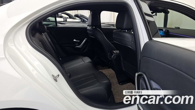 Mercedes-Benz A-Class (W177) A220 Sedan 2021 — фото 12