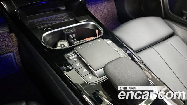 Mercedes-Benz A-Class (W177) A220 Sedan 2021 — фото 17