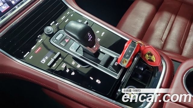 Porsche Panamera (971) 4.0 GTS 2020 — фото 16