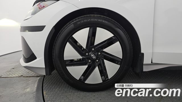 Hyundai Ioniq 6 Long Range Exclusive + 2023 — фото 5