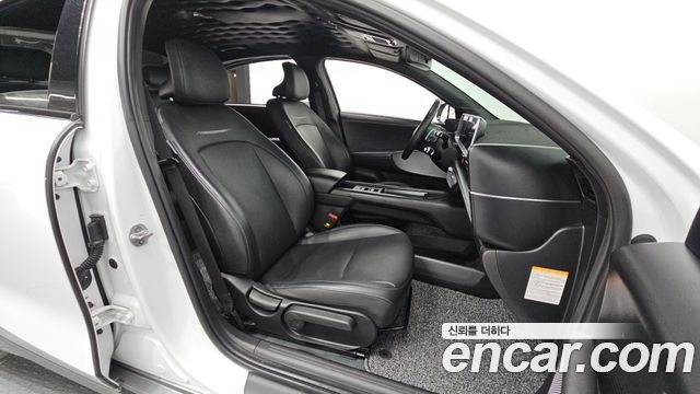 Hyundai Ioniq 6 Long Range Exclusive + 2023 — фото 11