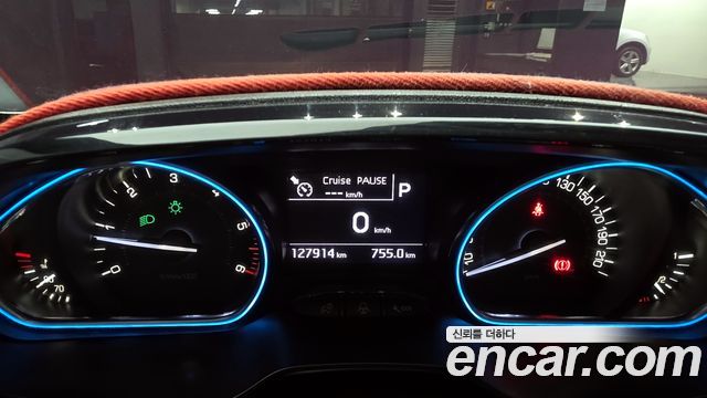 Peugeot 2008 1.5 BlueHDi Allure 2019 — фото 8