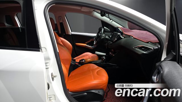 Peugeot 2008 1.5 BlueHDi Allure 2019 — фото 10