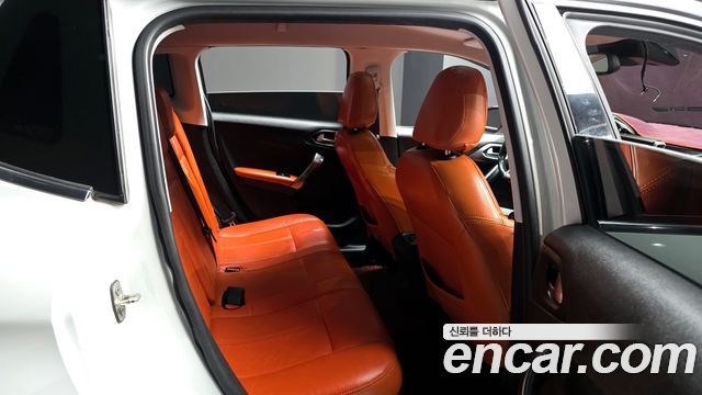 Peugeot 2008 1.5 BlueHDi Allure 2019 — фото 12