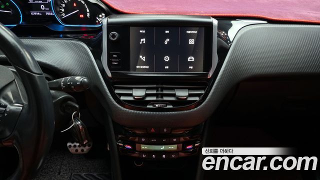 Peugeot 2008 1.5 BlueHDi Allure 2019 — фото 14