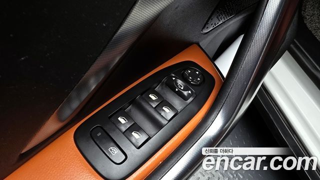 Peugeot 2008 1.5 BlueHDi Allure 2019 — фото 18