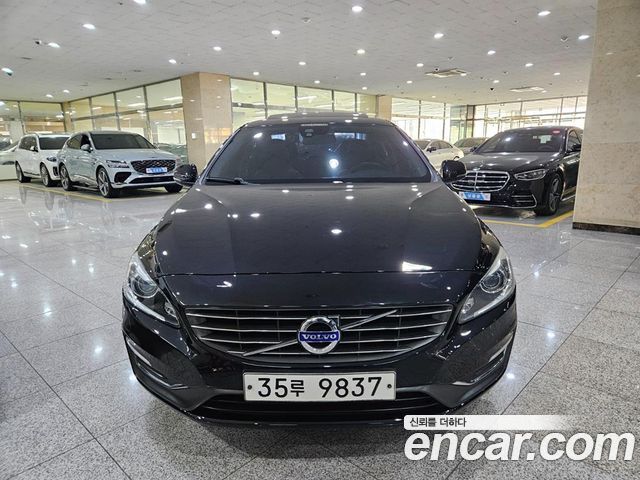Volvo S60 D2 2nd 2014 — фото 2